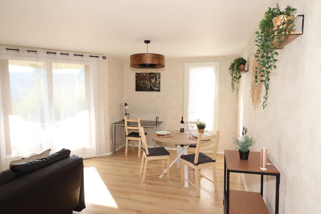 Votre Confort La Cosy Cocoon Courcouronnes Экстерьер фото